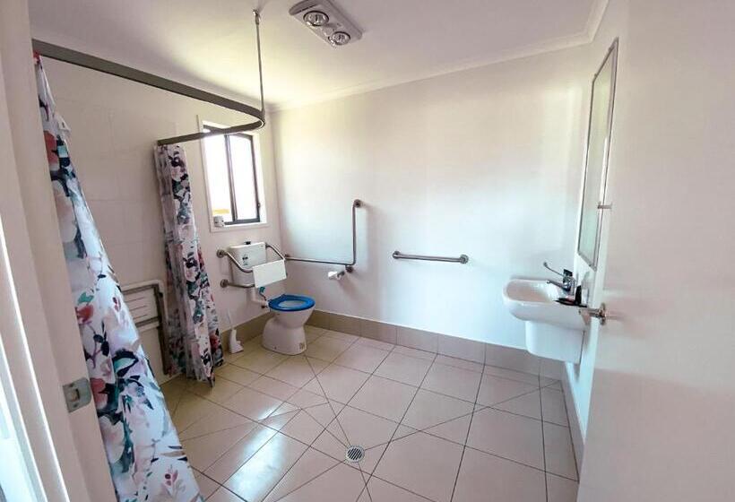 Бунгало Стандарт, Warrego Hotel Motel Cunnamulla