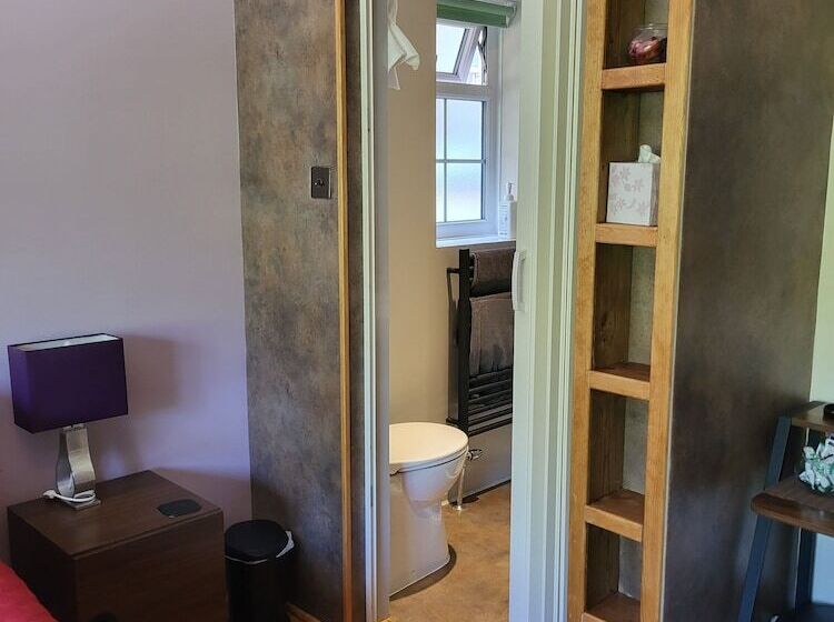 Номер Стандарт, Little Robin Gate   Free Parking   Central   10 Min Walk To Train Station