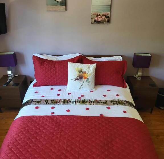 Номер Стандарт, Little Robin Gate   Free Parking   Central   10 Min Walk To Train Station