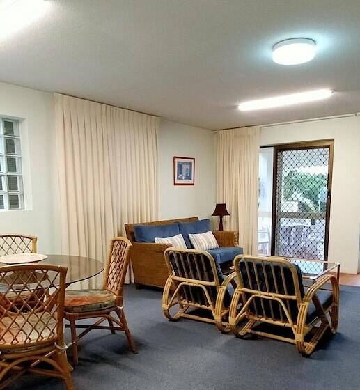 Апартаменты 2 Спальни Боковой Вид на Море, Camargue Beachfront Apartments