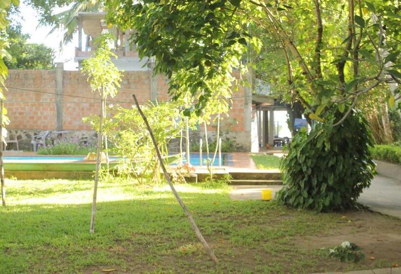 Номер Стандарт Вид на Бассейн, Jagabay Resort & Surfing School