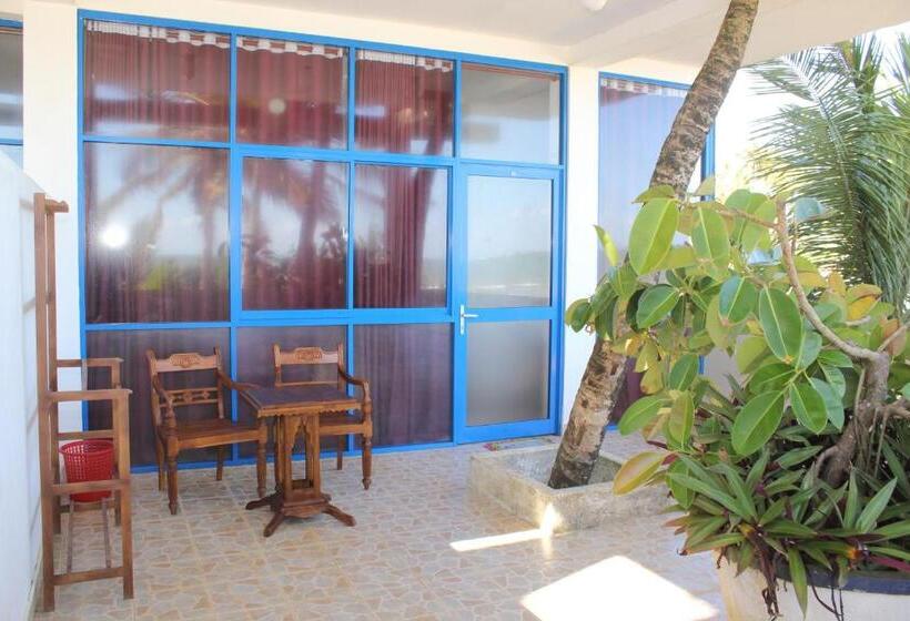 Трехместный Номер Deluxe Вид на Море, Jagabay Resort & Surfing School