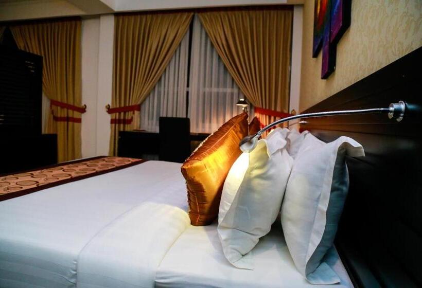 디럭스 룸, The Covanro Airport Hotel   Katunayake