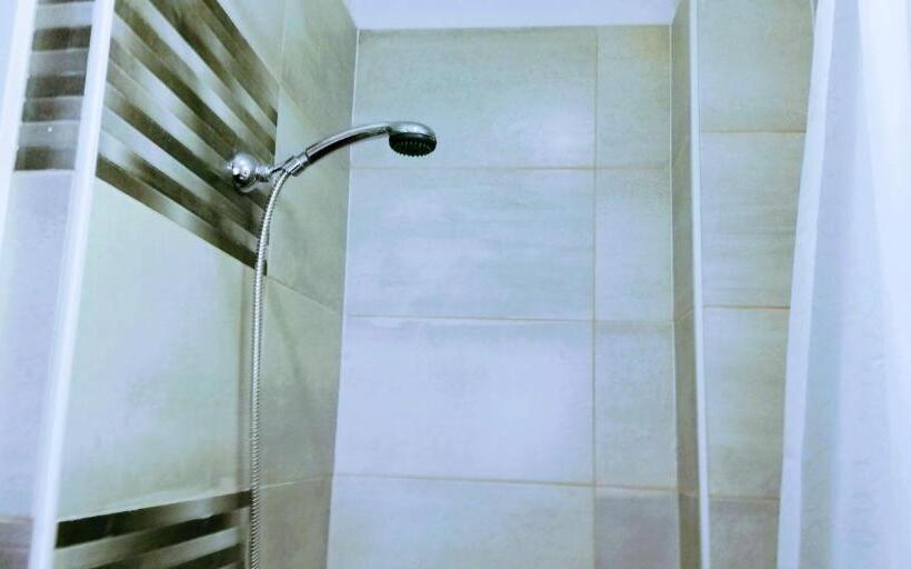 استودیوی استاندارد, Pula Center Rooms