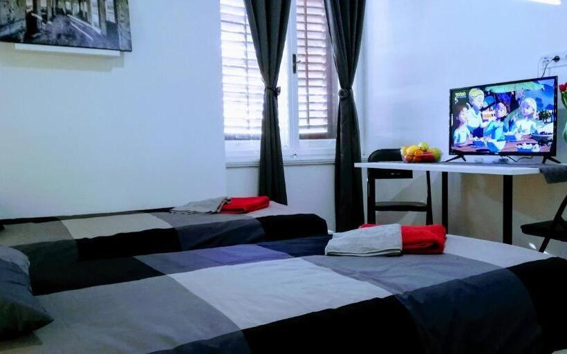 اتاق استاندارد با چشم‌انداز شهر, Pula Center Rooms
