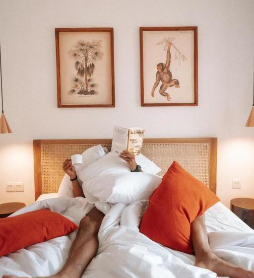 Номер Superior, Porter Hotel   Surf & Yoga Retreat