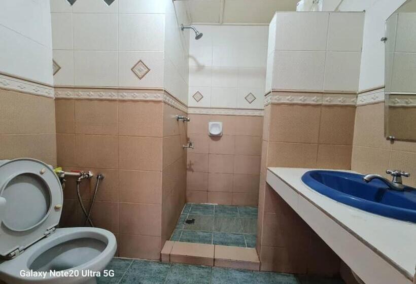 اتاق لوکس, Lady Anne Hotel Sandkan