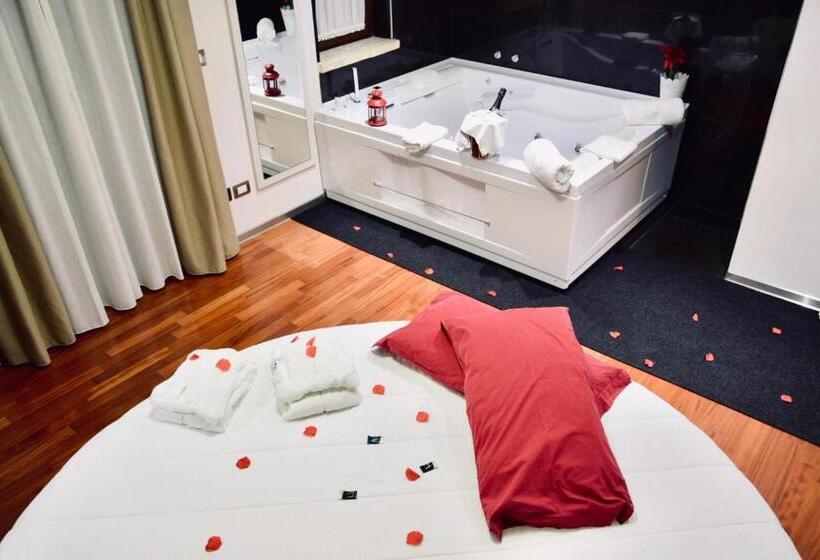 스위트 킹사이즈 침대, Halanus Hotel And Resort