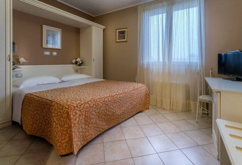 Номер Стандарт, Tre Torri
