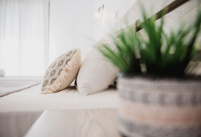 Номер Стандарт, Petros Studios & Suites