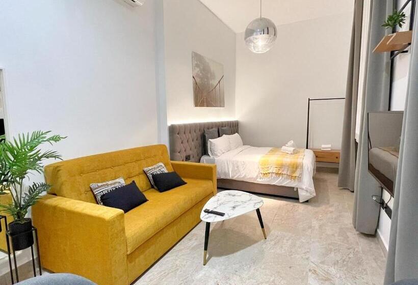 سوییت لوکس, Tennessee Urban Suites