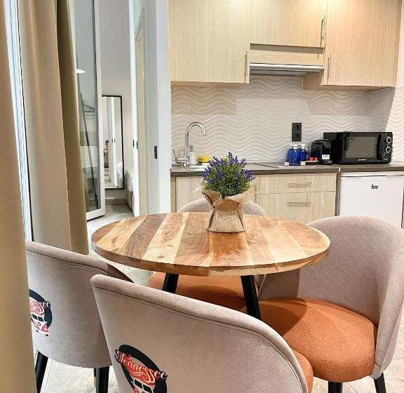 سوییت جونیور, Tennessee Urban Suites