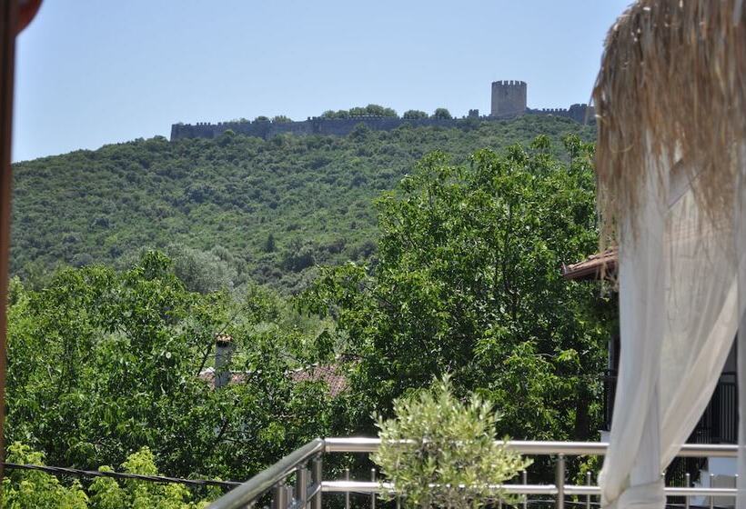 استودیوی سوپریور, Efrosini Hotel Apartments & Studios