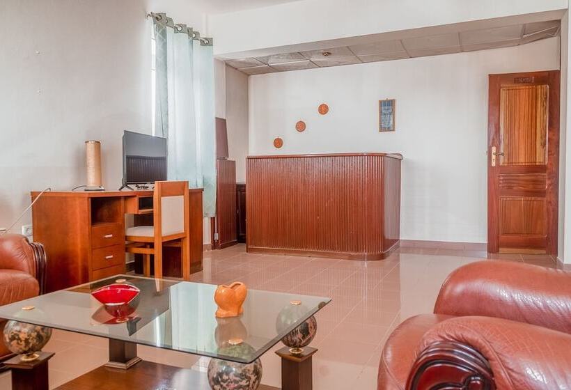 سوییت, Residencial Cosmos