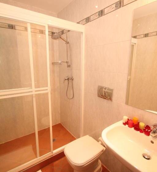 اتاق استاندارد با 2 تخت دوبل, Rdg