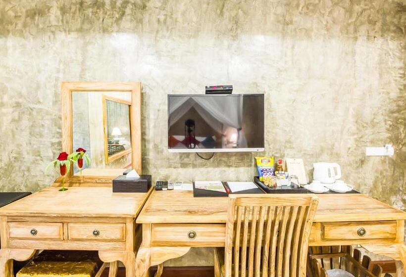 Номер Deluxe, The Chaya Resort And Spa