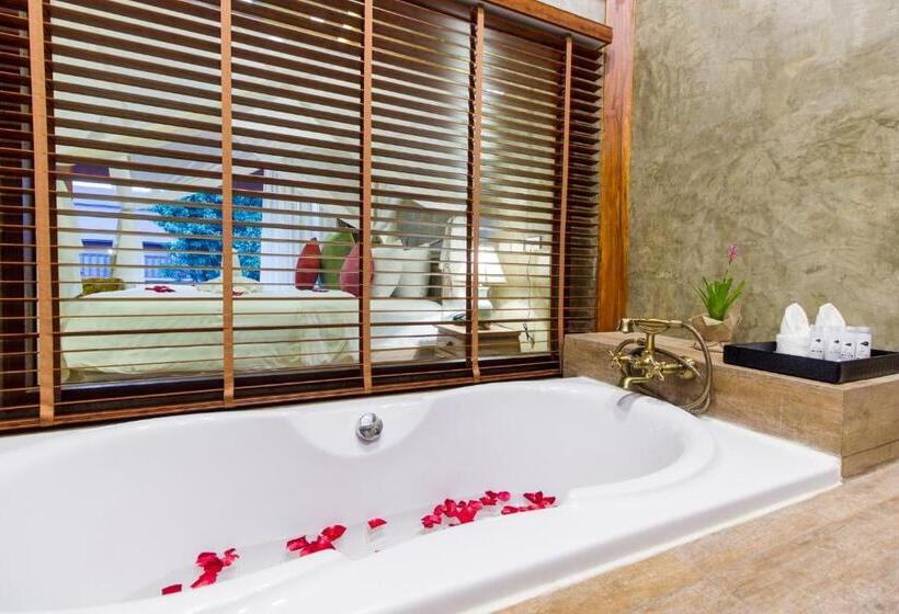 Номер Executive Вид на Бассейн, The Chaya Resort And Spa