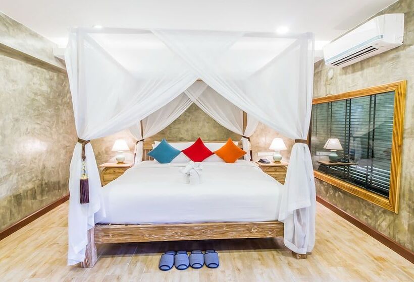 Номер Deluxe, The Chaya Resort And Spa