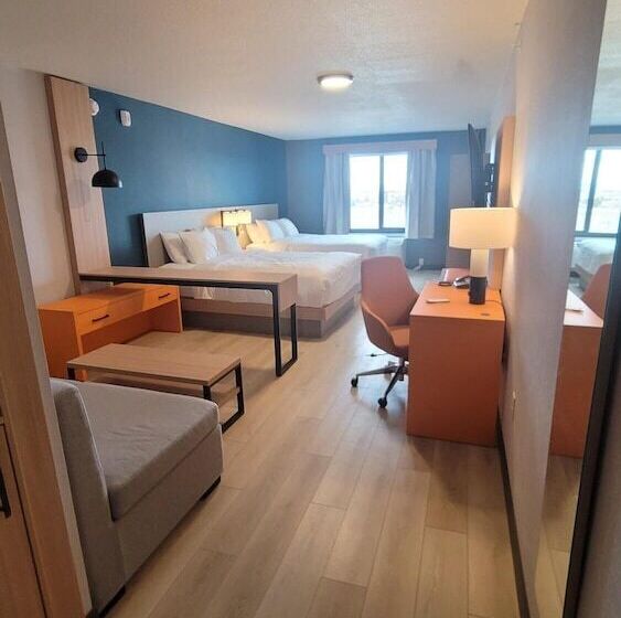 Люкс, Comfort Suites Cheyenne
