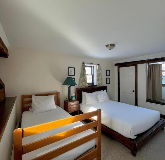 Family Suite, The Wildflower Inn