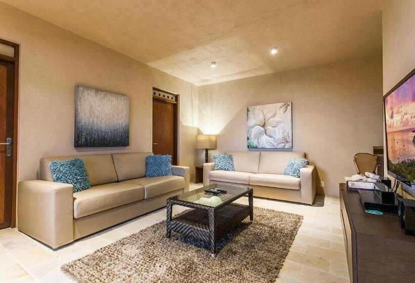 ویلای 5 خوابه, Ceblue Villas