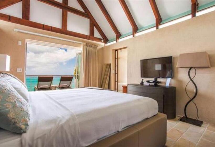 ویلای 5 خوابه, Ceblue Villas