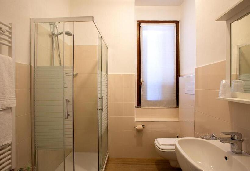 اتاق استاندارد یک نفره, La Bergamina Hotel & Restaurant