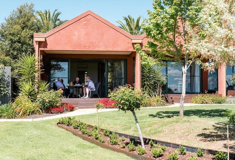 스탠다드 룸 킹사이즈 침대, Tuileries At De Bortoli Rutherglen