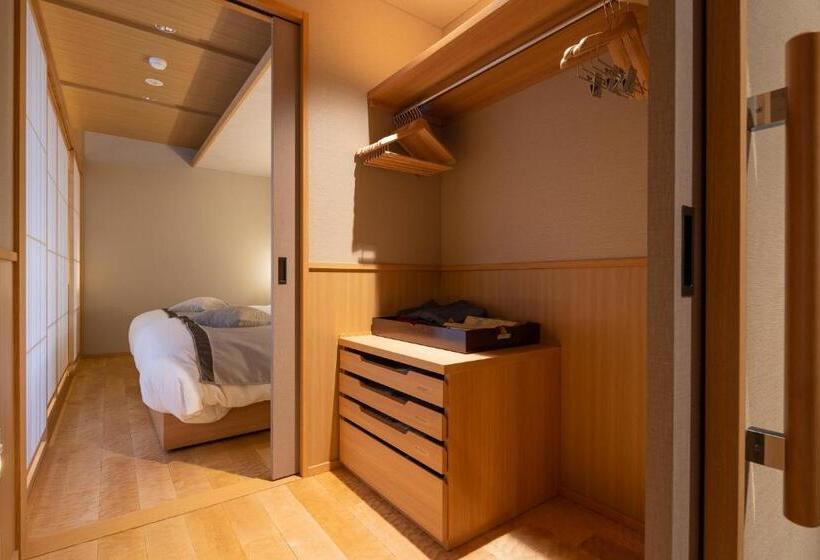 Четырехместный Номер Deluxe, Biwako Ryokusuitei