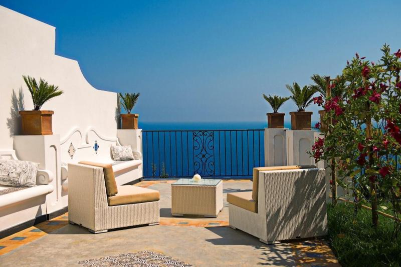 اتاق سوپریور با چشم‌انداز دریا, Villa Gianlica