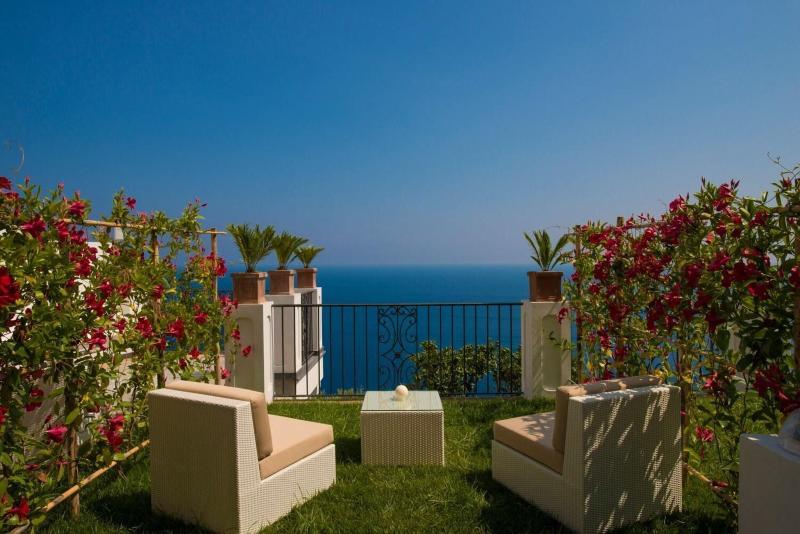 اتاق سوپریور با چشم‌انداز دریا, Villa Gianlica