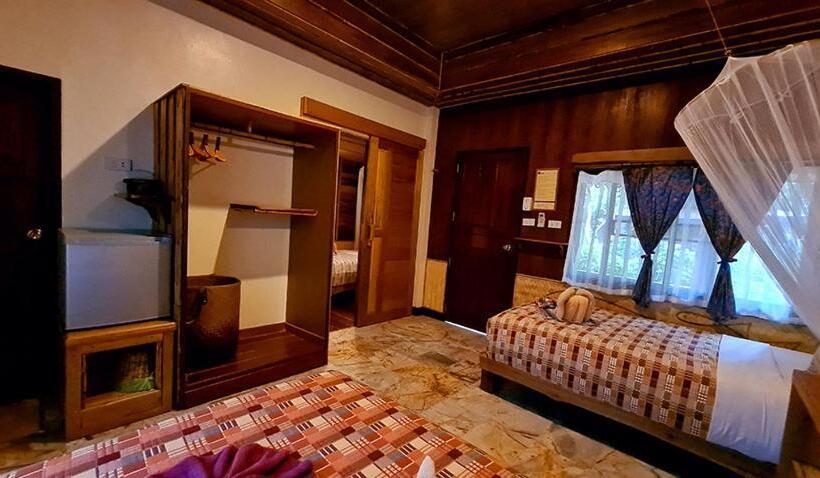 디럭스 4인 룸, Longtail Beach Resort