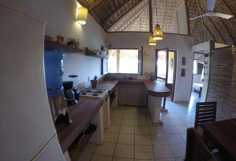 غرفة قياسية رباعية مطلة على البحر, Casa Aditi