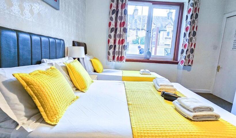חדר סטנדרט לשלושה, Mystayinn Strathblane House