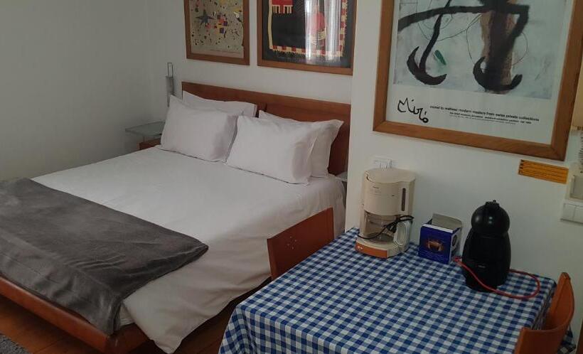스탠다드 스튜디오, Apartamentos Turisticos Avenue Park
