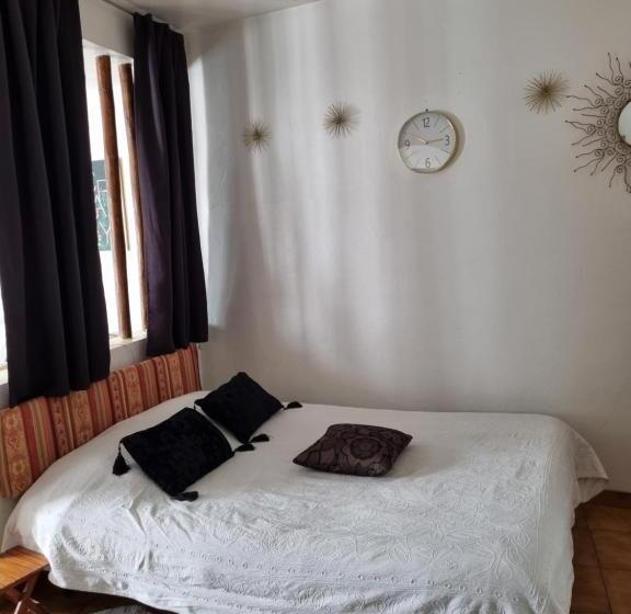 اتاق استاندارد با چشم‌انداز باغ, Logement équipé