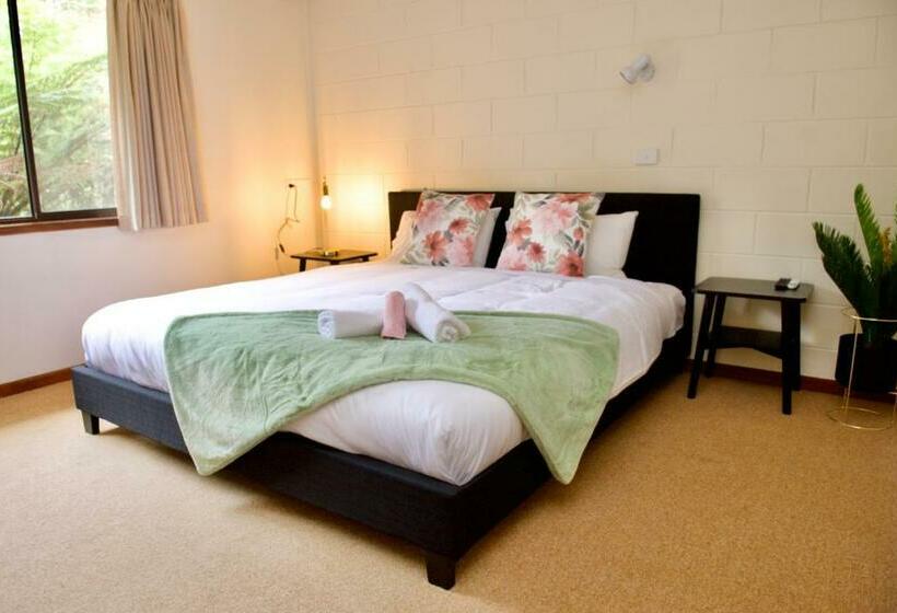 디럭스 스위트 킹 침대, Green Gables Motel In Warburton