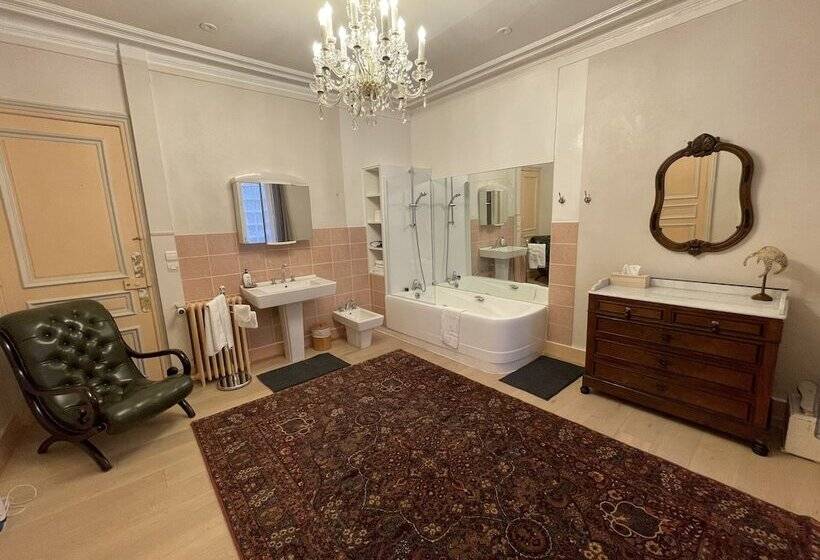 Номер Стандарт Вид на Сад, Château La Rametière