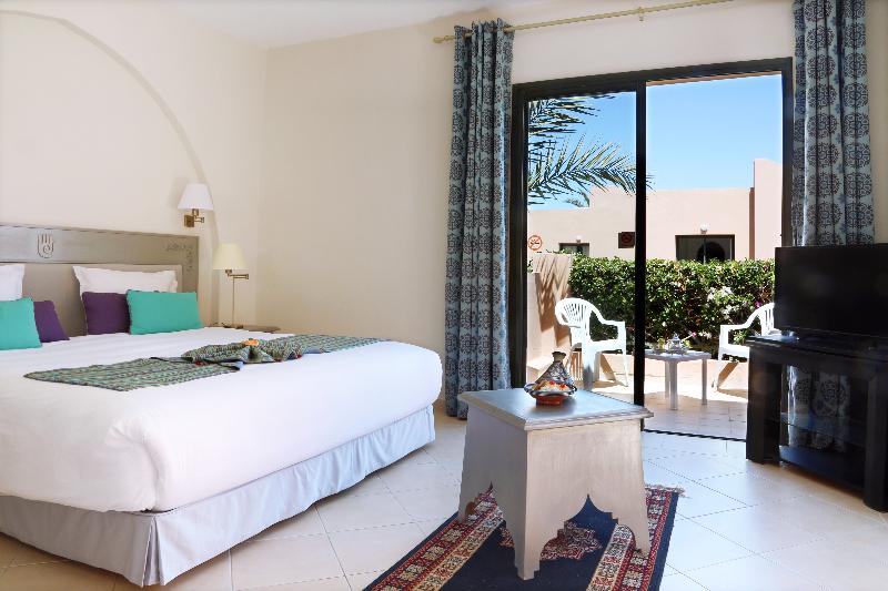 اتاق خانوادگی, Valeria Dar Atlas All Inclusive