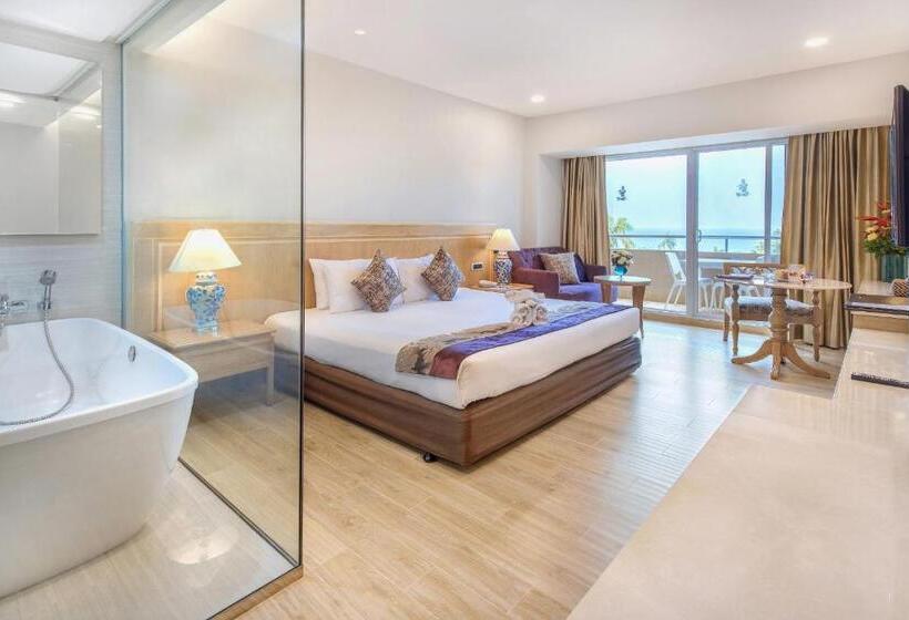 Номер Deluxe, Royal Cliff Beach Hotel Pattaya