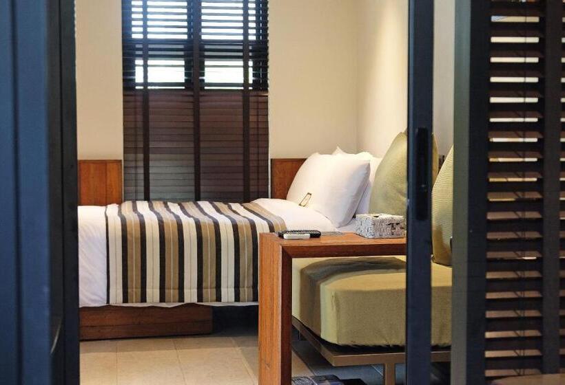 Люкс, The Henry Hotel Manila