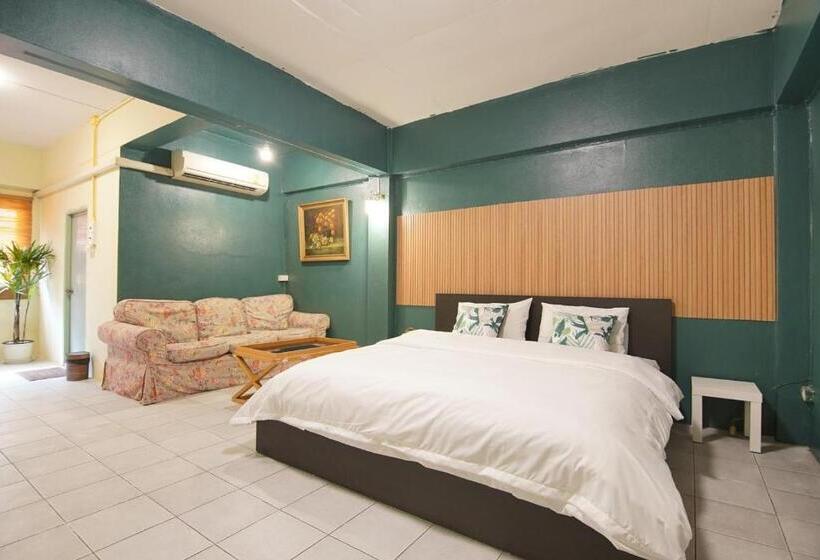 Quarto Deluxe Cama King, Go Inn The Grand Palace   Mrt Samyot Station