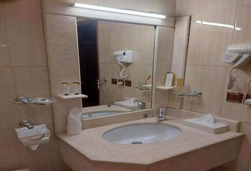 استودیوی استاندارد, نزل السلطان للأجنجة الفندقية