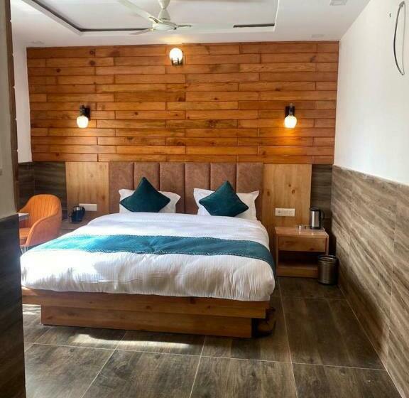Номер Superior, The Aesthetic Hotel & Restaurant