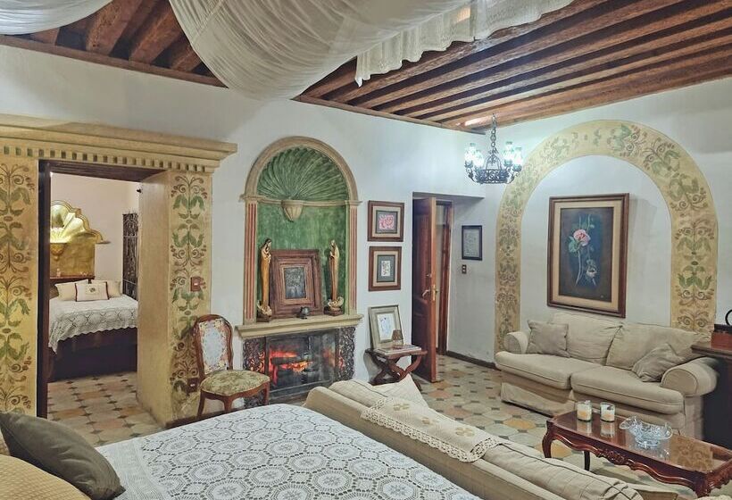 سوییت خانوادگی, Boutique Hotel Casa Cid De León