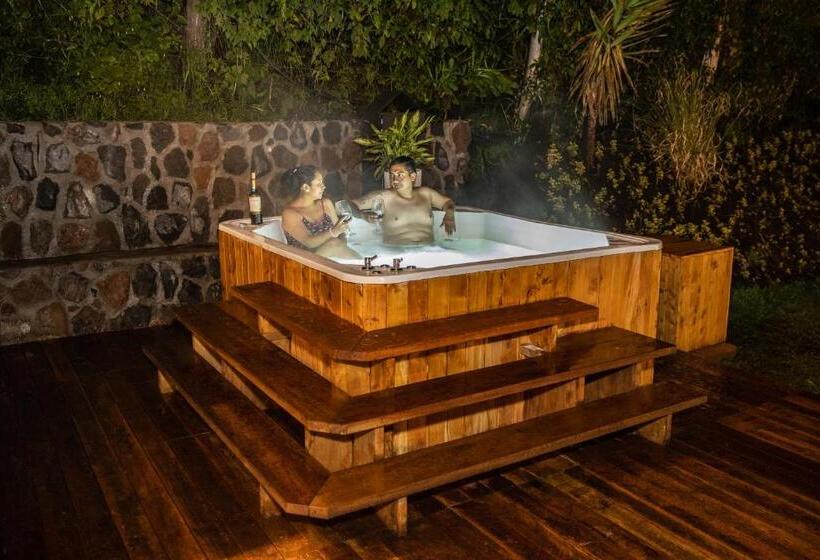 샬레, Hosteria Papagayo Cotopaxi
