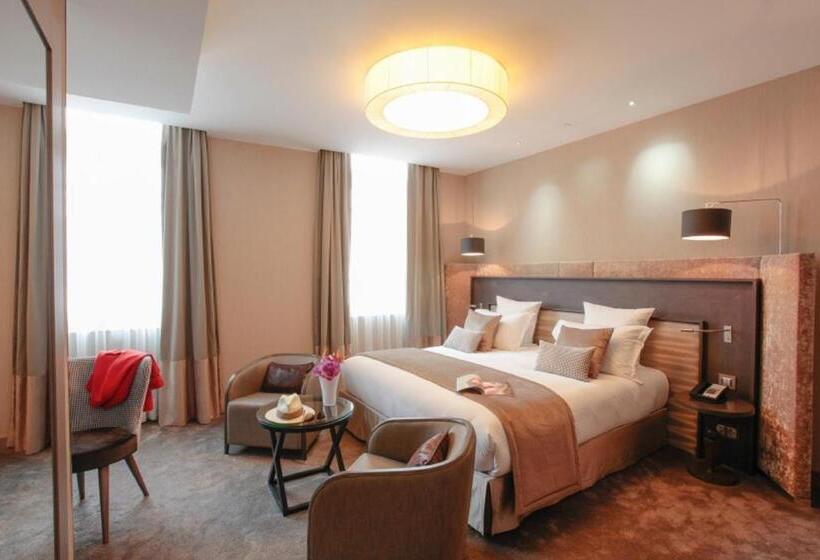 سوئیت جونیور با تخت بزرگ, La Cour Des Consuls Hotel And Spa Toulouse   Mgallery