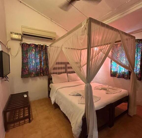 Standard Room, Ocean View Goan Beach House