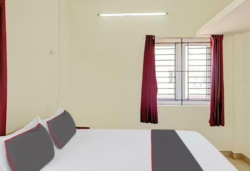 Трехместный Номер Deluxe, Collection O Orchid Residency Medavakkam