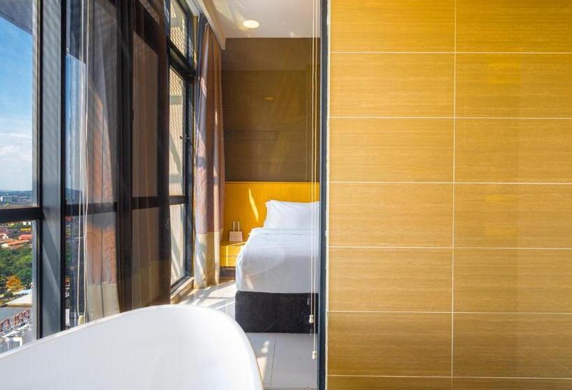 سوییت سوپریور, Greystone 99 Suites